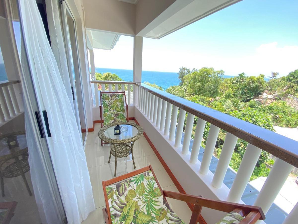 Dusk To Dawn Villa Victoria Exterior photo